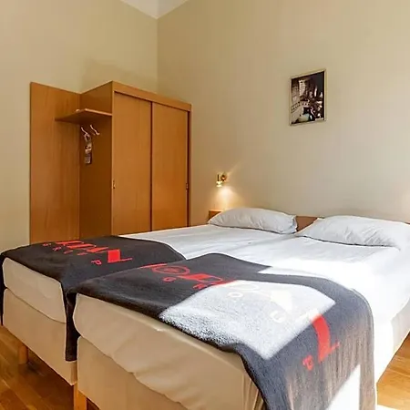 Jordan Goscinne Hotel